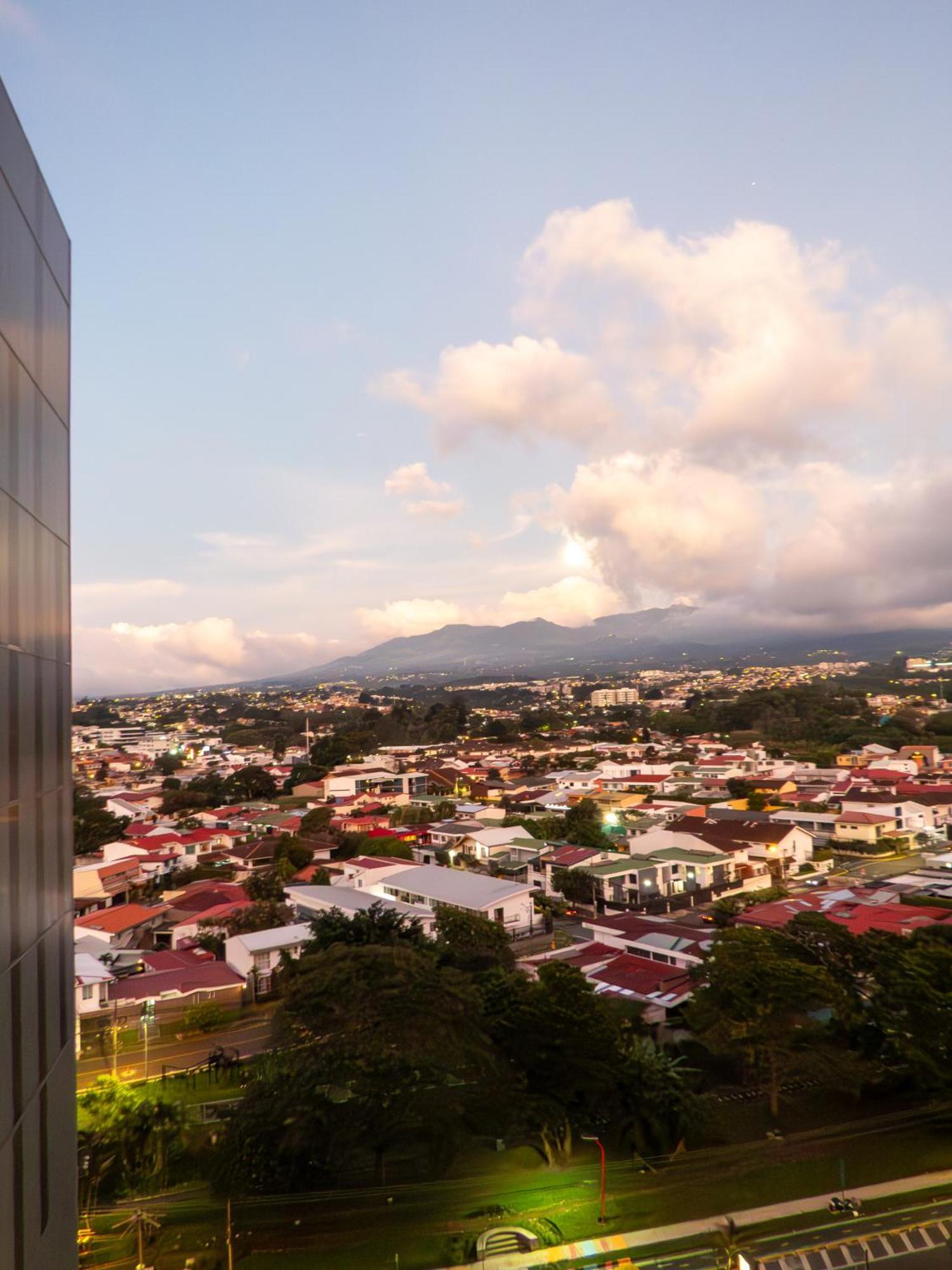 Ifreses, Study Full Equipped Whith Pool, Air- Conditioning, Spectacular View Of The City, Parking With Additional Payment Curridabat Exterior foto