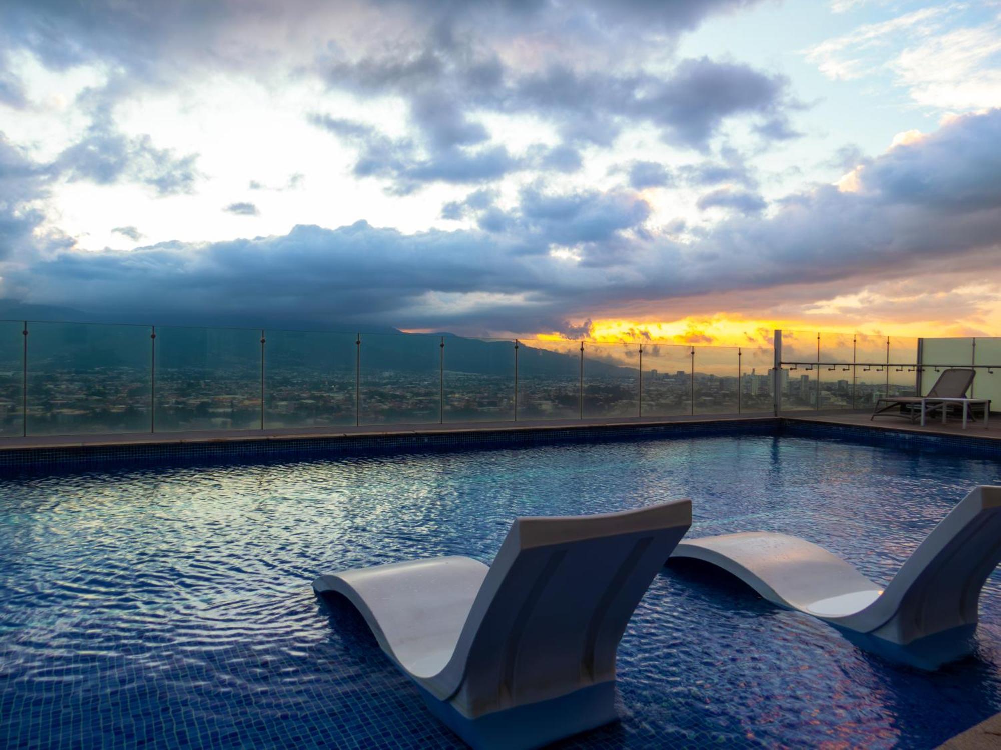 Ifreses, Study Full Equipped Whith Pool, Air- Conditioning, Spectacular View Of The City, Parking With Additional Payment Curridabat Exterior foto
